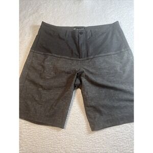 Travis Mathew Golf Shorts Mens Size 36 Blk Dark Gray RN 123280 Stretch Pockets